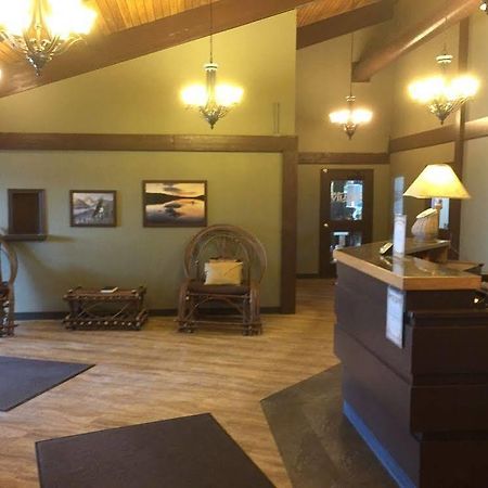 Logan Lake Lodge Ngoại thất bức ảnh